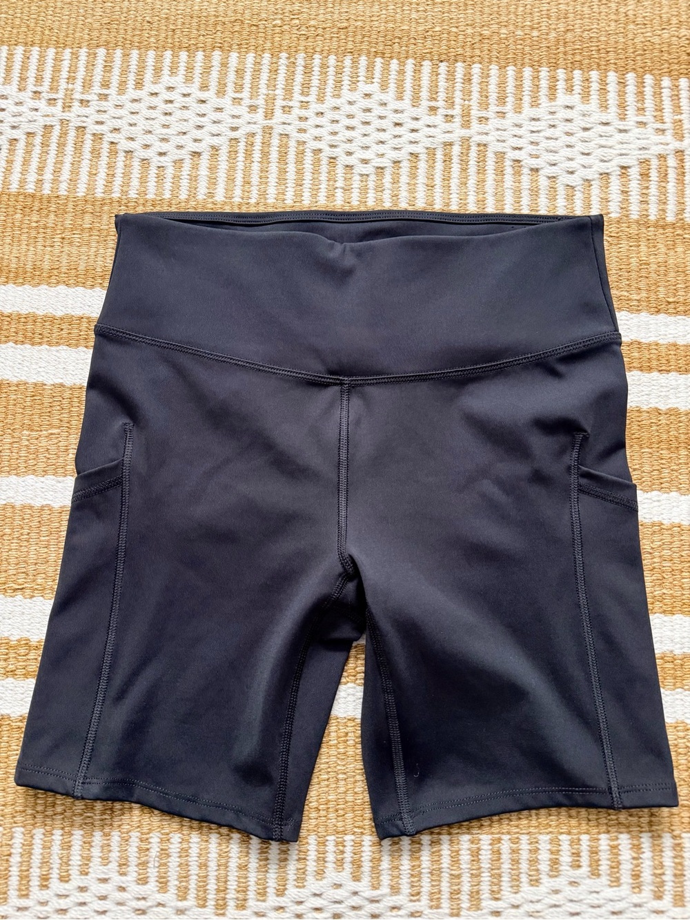 NWOT All in Motion 7” Black Active Biker Shorts with Pockets Medium